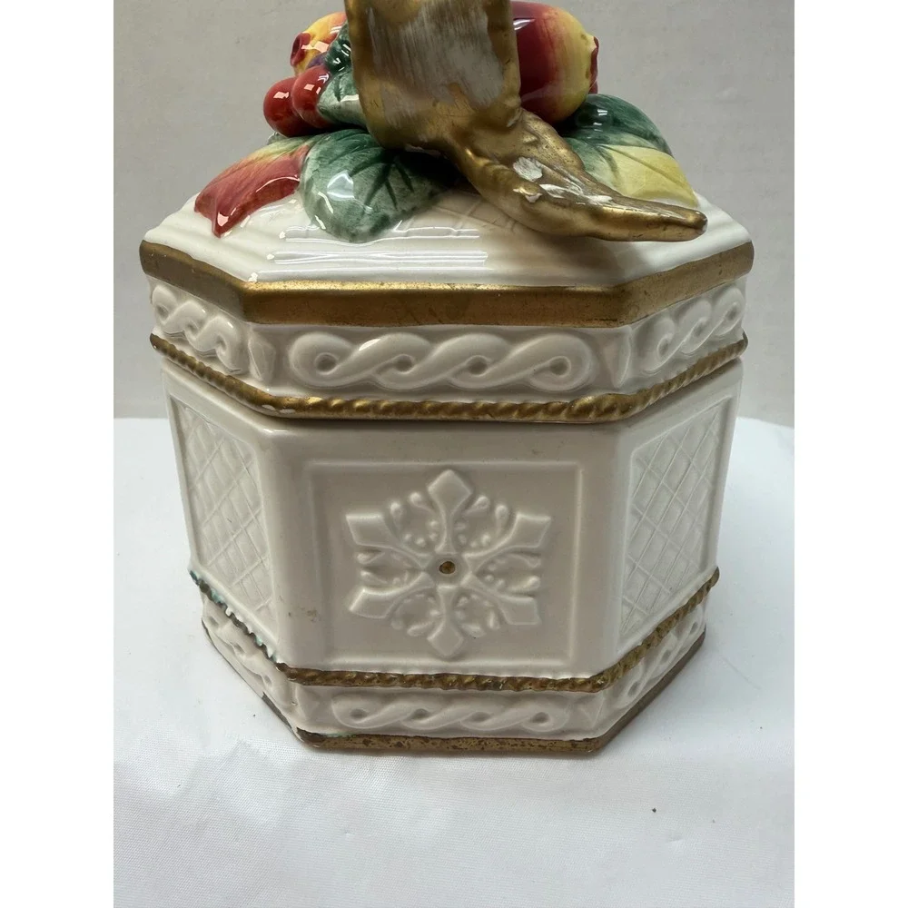 Fitz and Floyd Classics Christmas Fruit Bow Octagon Lidded Canister Gold Trim